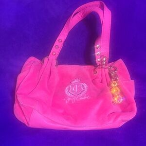 JUiCY COUTURE*HOT-PiNK* ViNTAGE-VELOUR HandBag with CHARM/KeyCHAIN! SMALL